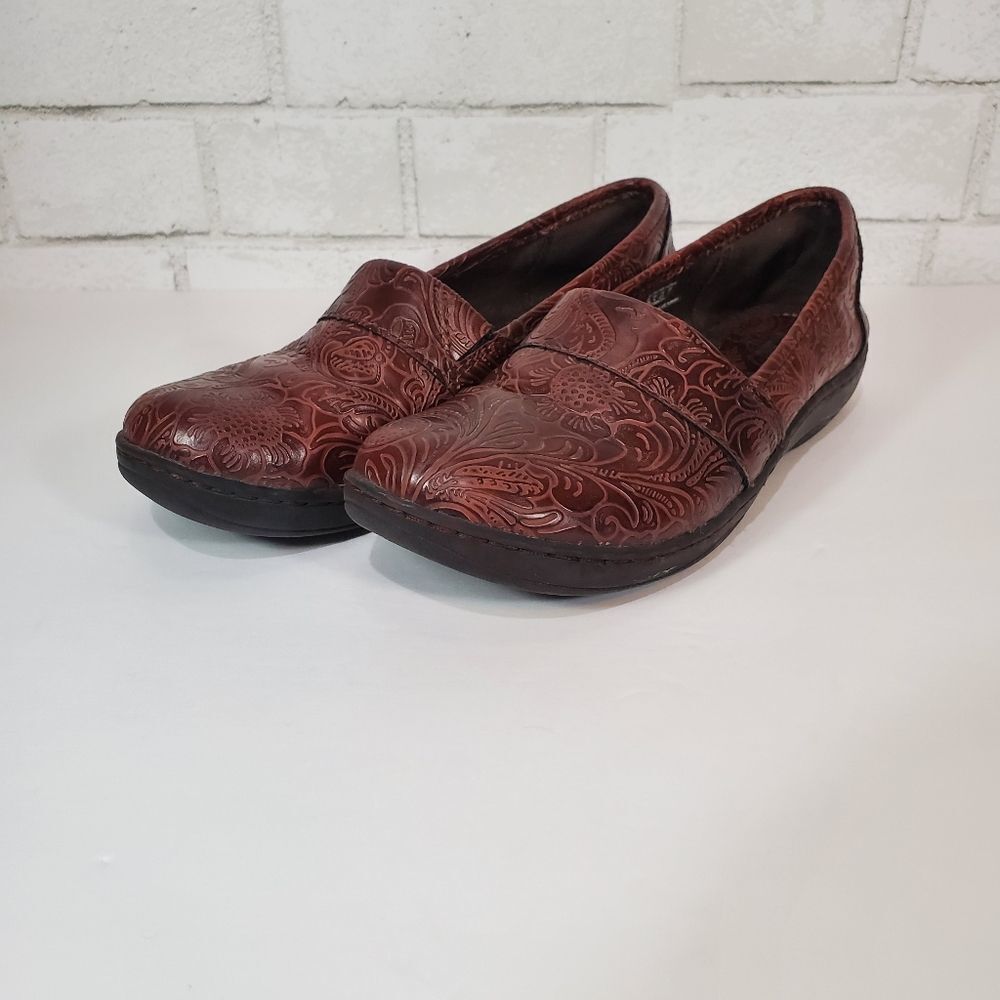 Thom McAn brown clogs - Picture 2 of 8